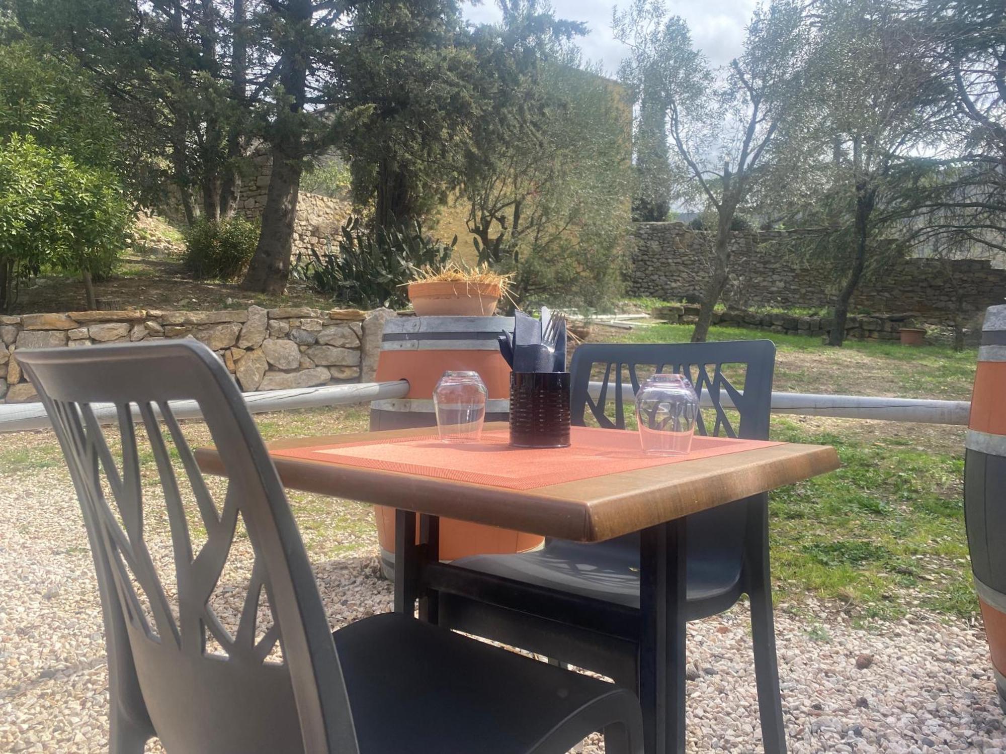 Auberge la Table du Curé Cucugnan Extérieur photo