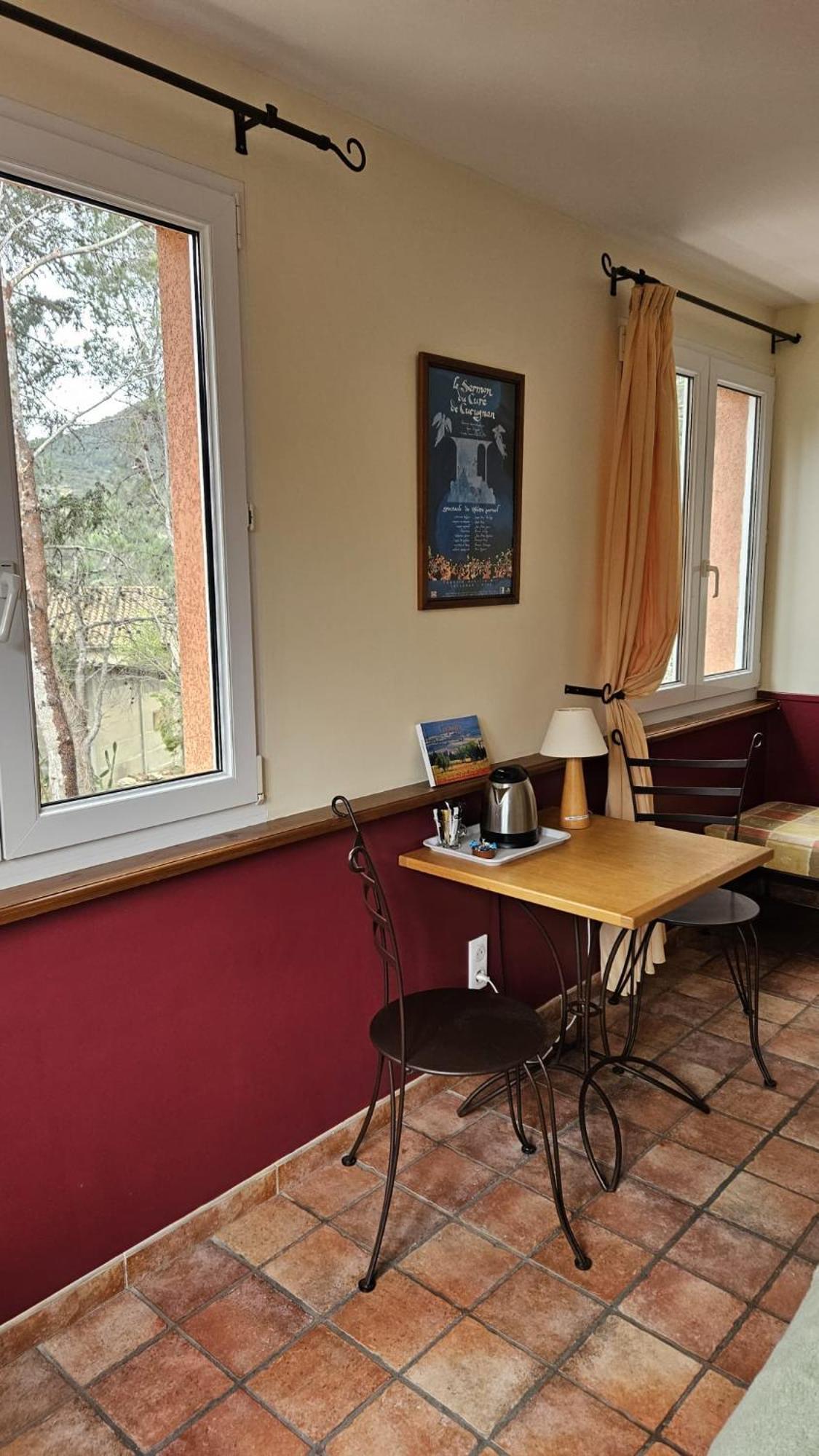 Auberge la Table du Curé Cucugnan Extérieur photo